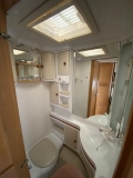                         łazienka - Przyczepa kempingowa Hobby Prestige 720 UML 
                        