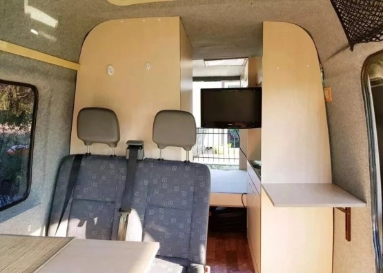                         Mercedes Sprinter Maxi 2005 313 cdi - zdjęcie 16
                        