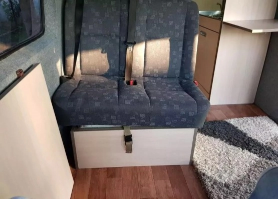                         Mercedes Sprinter Maxi 2005 313 cdi - zdjęcie 23
                        