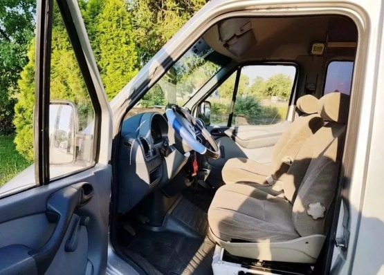                         Mercedes Sprinter Maxi 2005 313 cdi - zdjęcie 9
                        