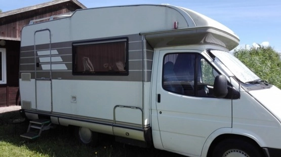                         Kamper Ford Transit całkowicie odnowiony 1988/1994 - zdjęcie 10
                        