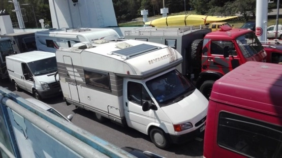                         Kamper Ford Transit całkowicie odnowiony 1988/1994 - zdjęcie 11
                        