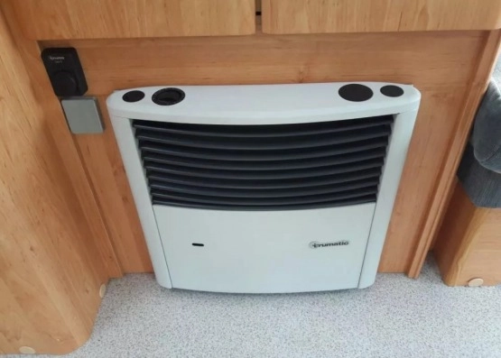                         KNAUS BLUE LINE 500 TL - zdjęcie 36
                        