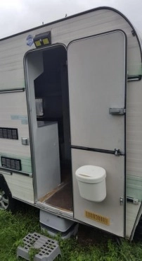                         Przyczepa Kempingowa dmc 810 kg - zdjęcie 8
                        