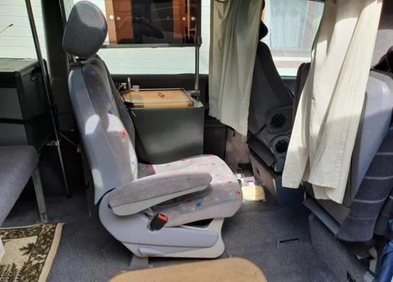                         Mini Kamper Mercedes Vito - zdjęcie 2
                        