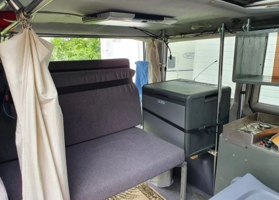                         Mini Kamper Mercedes Vito - zdjęcie 4
                        