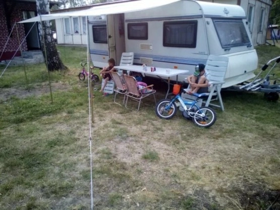                         Przyczepa kempingowa Hobby 460 1996 r. w bdb stanie przedsionek i wiele innych - zdjęcie 5
                        