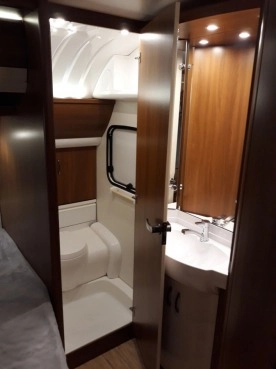                         Hobby Exellent 540 UFE, 2013/2014 - zdjęcie 13
                        