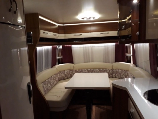                         Hobby Exellent 540 UFE, 2013/2014 - zdjęcie 2
                        