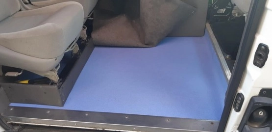                         Ranault Master 2,5 Dci rok 2009 - zdjęcie 25
                        