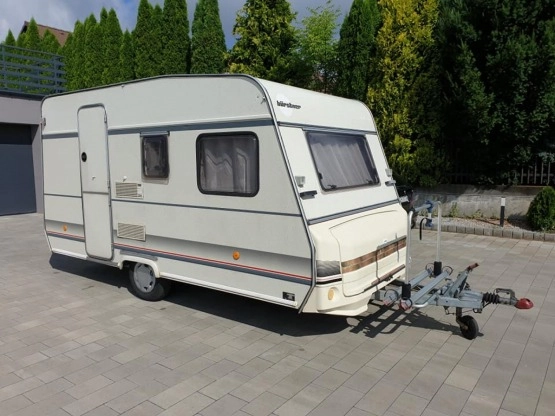                         Burstner Club 390 - DMC 900 kg - zdjęcie 1
                        