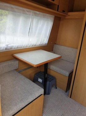                         Burstner Club 390 - DMC 900 kg - zdjęcie 4
                        