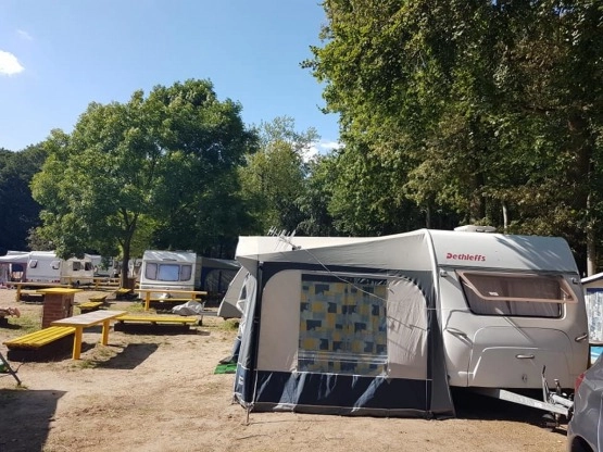                         Przyczepa kempingowa Dethleffs 2007 r.  - zdjęcie 1
                        