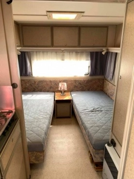                         Przyczepa kempingowa Dethleffs - zdjęcie 6
                        