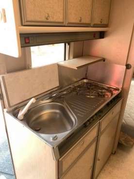                         Przyczepa kempingowa Dethleffs - zdjęcie 8
                        