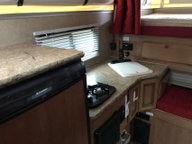                         Palomino SS1500 Pop up truck camper - zdjęcie 12
                        