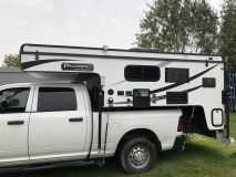                         Palomino SS1500 Pop up truck camper - zdjęcie 5
                        