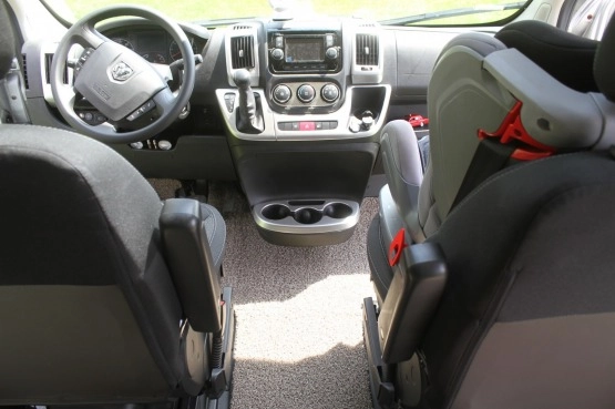                         Winnebago Trend 23D - zdjęcie 11
                        