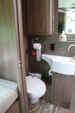                         Winnebago Trend 23D - zdjęcie 14
                        