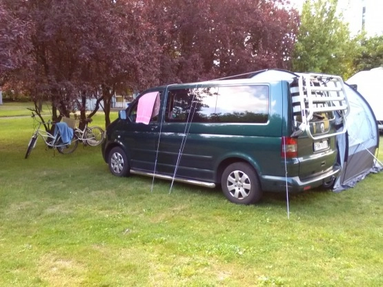                         T5 multiwan komfort sprzedam zamienię na kampera - zdjęcie 8
                        