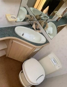                         Przyczepa Elddis z 2002 roku - zdjęcie 4
                        