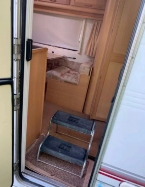                         Przyczepa Elddis z 2002 roku - zdjęcie 7
                        