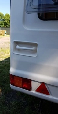                         Zadbana przyczepa Bailey Ranger 500/5 z przedsionkiem i piekarnikiem - zdjęcie 12
                        