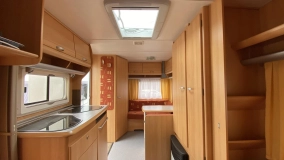                         TEC Tour Live 400 DB – 2006r, śliczna przyczepa 3 osobowa - zdjęcie 6
                        