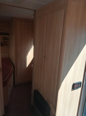                         Przyczepa Kempingowa Sterling Europa 490 - zdjęcie 2
                        