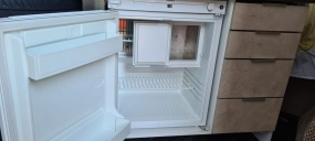                         Lodówka dometic  gaz/230v/12v szafka gratis - zdjęcie 3
                        