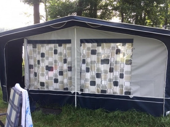                         Przyczepa kempingowa Hobby 440, rok prod. 2007 - zdjęcie 8
                        