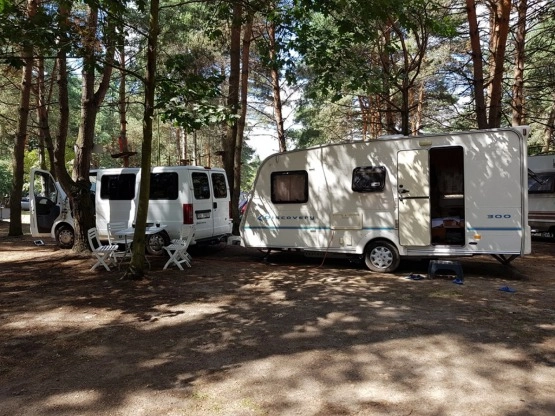                         Przyczepa kempingowa Bailey Discovery 2004 mover, przedsionek - zdjęcie 14
                        