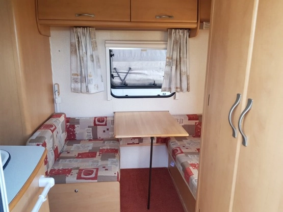                         Przyczepa kempingowa Bailey Discovery 2004 mover, przedsionek - zdjęcie 2
                        