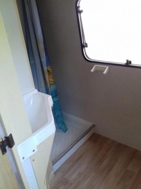                         Przyczepa kempingowa Elddis Hurricane - zdjęcie 9
                        