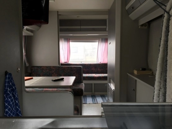                         Przyczepa kempingowa Beyerland Vitesse 430-MD - zdjęcie 12
                        