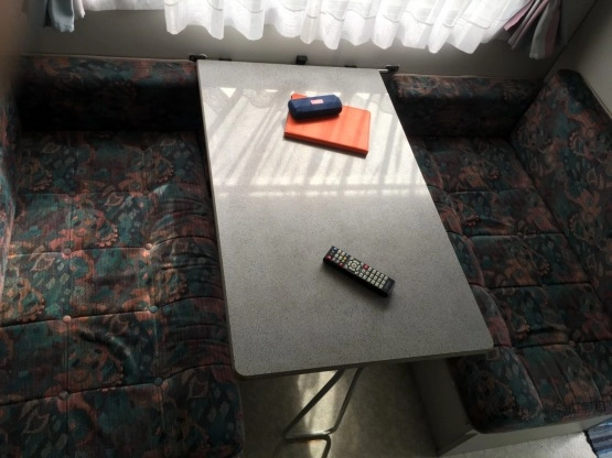                         Przyczepa kempingowa Beyerland Vitesse 430-MD - zdjęcie 16
                        