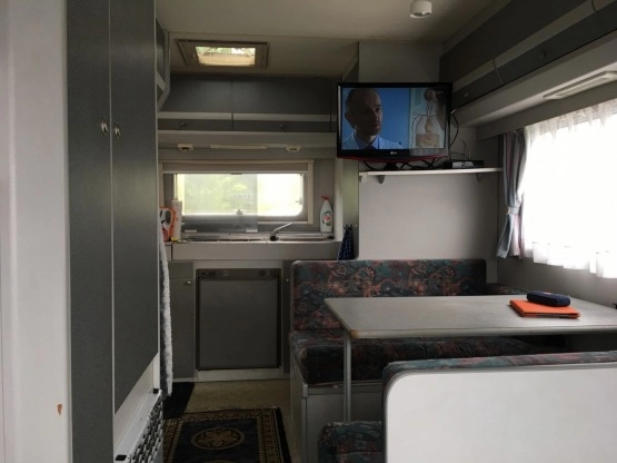                         Przyczepa kempingowa Beyerland Vitesse 430-MD - zdjęcie 17
                        