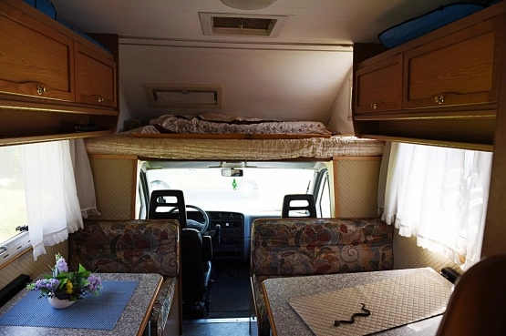                         Kamper Fiat Ducato Rimor 2,5 Tdi + przedsionek - zdjęcie 10
                        