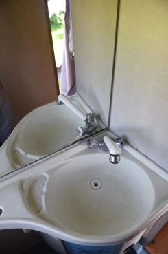                         Kamper Fiat Ducato Rimor 2,5 Tdi + przedsionek - zdjęcie 4
                        