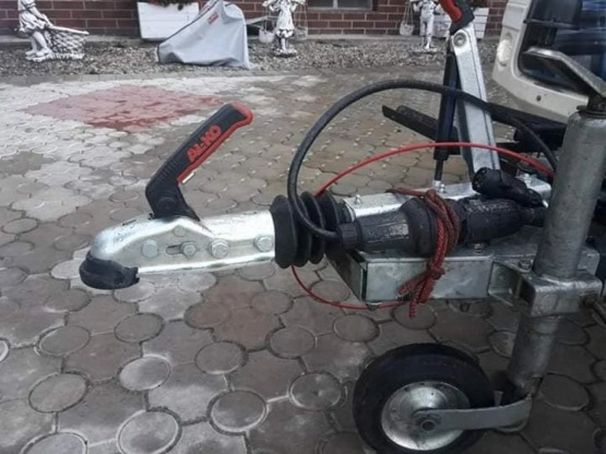                         Burstner 4010 ts - zdjęcie 7
                        