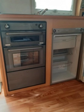                         Przyczepa kempingowa Elddis Odyssey z 2005 roku - zdjęcie 4
                        