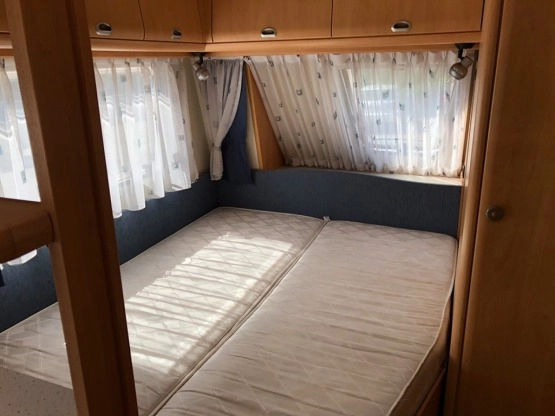                         Przyczepa kempingowa Hobby De Luxe Easy 460 - zdjęcie 8
                        