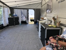                         Sprzedam przyczepę stacjonującą na Lazurowym Wybrzeżu - zdjęcie 7
                        