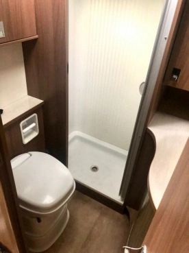                         Burstner Averso Top 560tk - zdjęcie 11
                        