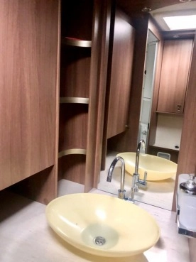                         Burstner Averso Top 560tk - zdjęcie 5
                        