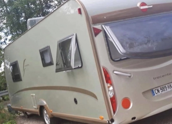                         Przyczepa  - zdjęcie 1
                        