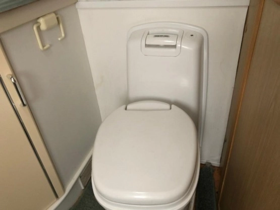                         Przyczepa kempingowa Sterling Europa 460  - zdjęcie 11
                        