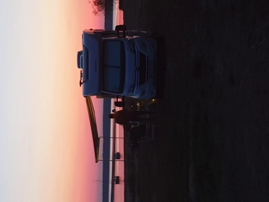                         Nowiutki kamper do wynajęcia - zdjęcie 15
                        