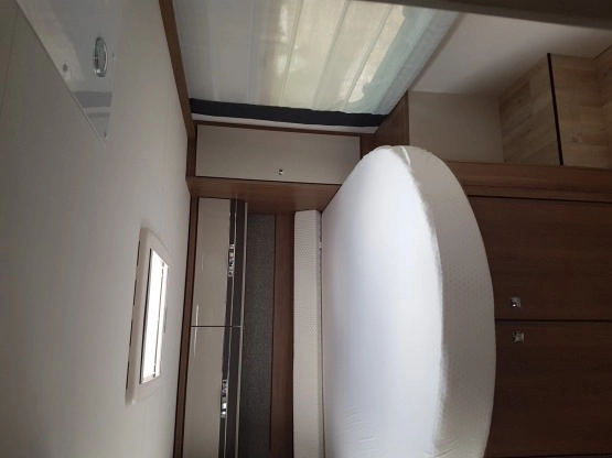                         Nowiutki kamper do wynajęcia - zdjęcie 7
                        