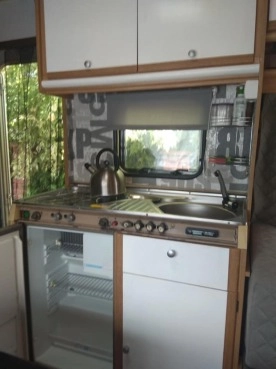                         Kamper Peugeot J5 - zdjęcie 3
                        